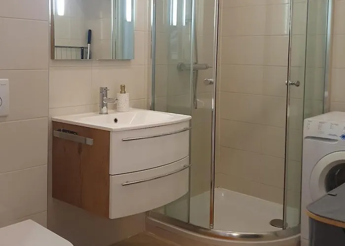 Bohonest Gries - Ground Floor & Parking Apartament *